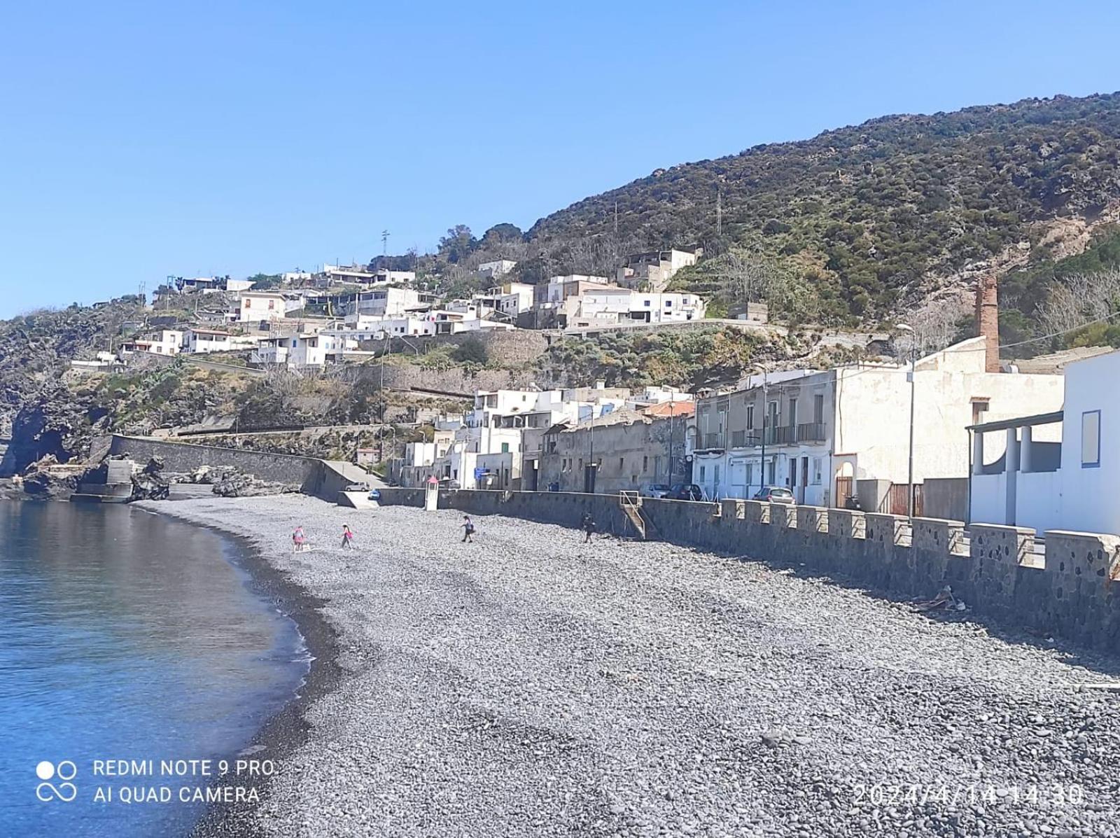 Appartamento Rocche Rosse Acquacalda Exterior foto